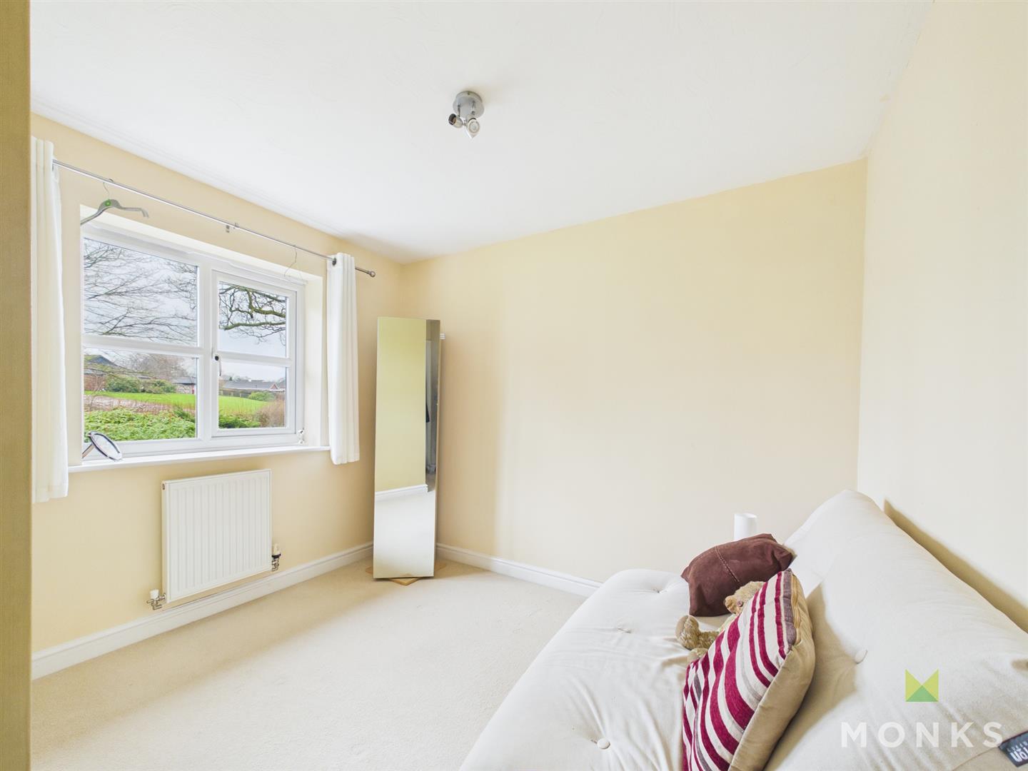 52 Milars Field, Oswestry, SY10 9PU For Sale